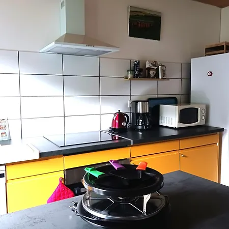Gite Garden For 3 Apartment Orcival